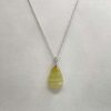 Pendentif en calcite verte