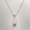 Pendentif en kunzite mauve et fil de cuivre doré