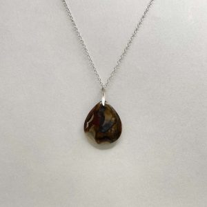 Pendentif en bois fossilisé et argent 925