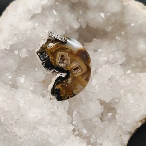Pendentif en agate tube