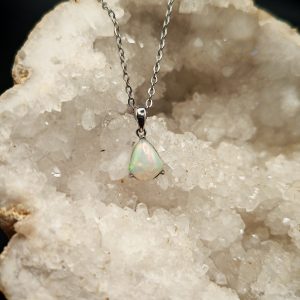 Pendentif en opale welo d&rsquo;Éthiopie