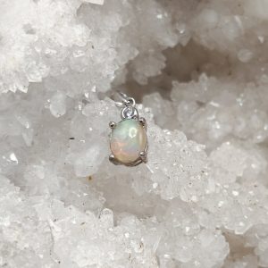 Pendentif en véritable opale welo d&rsquo;Éthiopie